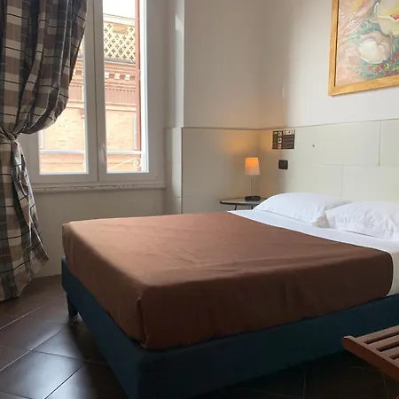 Residenza Cernaia Πανσιόν 3*