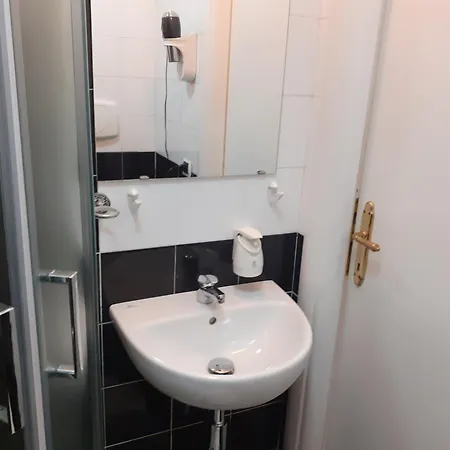 Residenza Cernaia 3* Roma