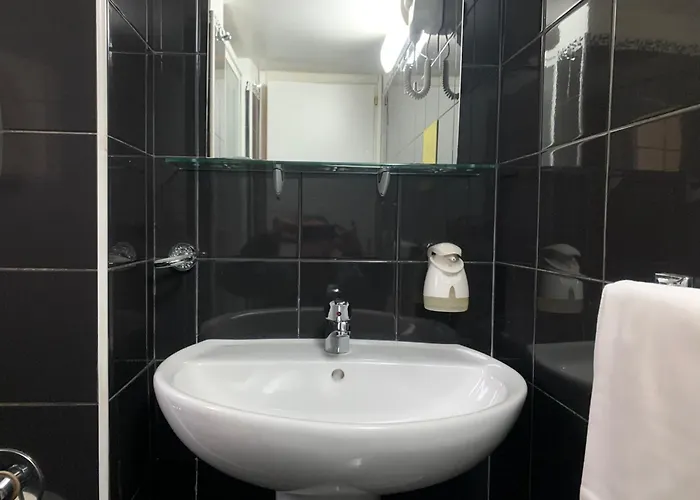 Residenza Cernaia Гостевой дом Рим