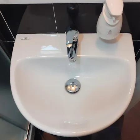 Konukevi Cernaia Roma