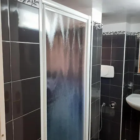 Residenza Cernaia بيت ضيافة