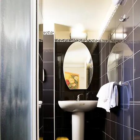Residenza Cernaia بيت ضيافة روما